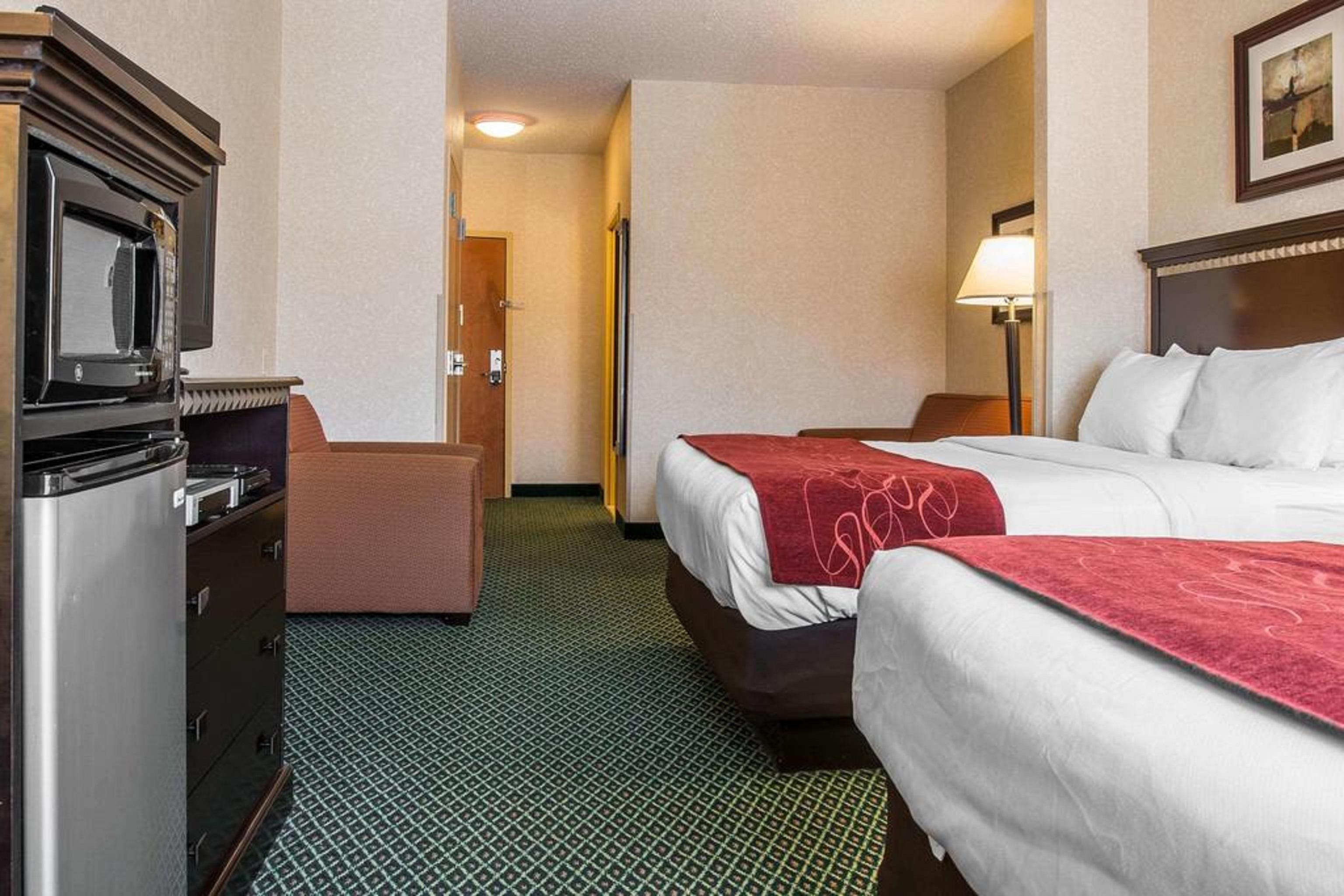Comfort Suites Canton - Detroit Bagian luar foto